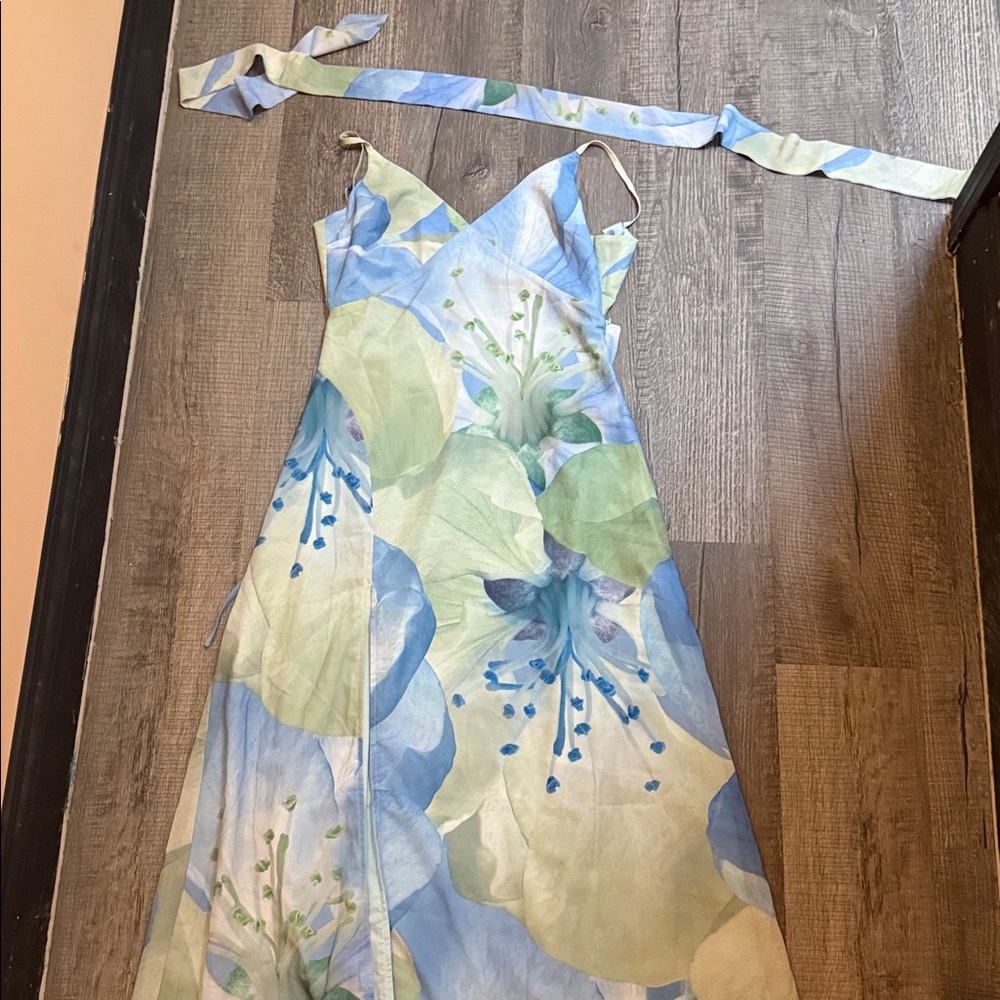 Peppermayo Elegant Blue Floral Maxi Dress - Picture 2 of 3